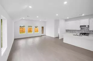 31842 Blossom Ln, Fulshear, TX 77423 - Photo 3