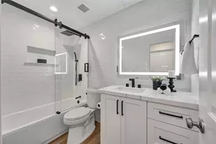 2001 Bering Dr, Houston, TX 77057 - Photo 11