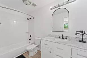 9738 Bayou Woods Dr, Baytown, TX 77521 - Photo 19