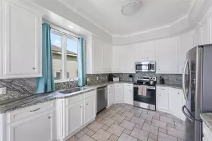 22517 Bay Point Dr, Galveston, TX 77554 - Photo 7