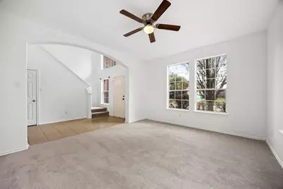 19226 Crescent Pass Drive, Tomball, TX 77375 - Photo 5