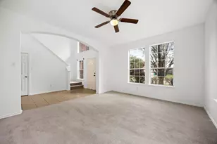 19226 Crescent Pass Dr, Tomball, TX 77375 - Photo 5