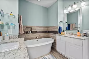 6762 Sussex Manor St, Houston, TX 77055 - Photo 25