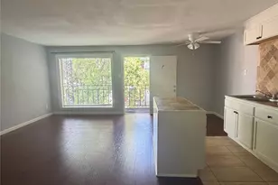 4624 Bell St, Houston, TX 77023 - Photo 7