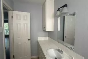 4624 Bell St, Houston, TX 77023 - Photo 9