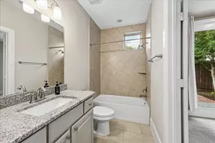 923 Byrne St, Houston, TX 77009 - Photo 9