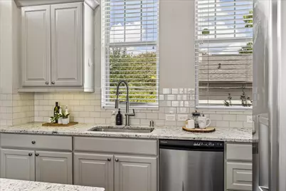 923 Byrne Street, Houston, TX 77009 - Photo 3