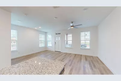 2907 Parks McCoy Lane, Grand Prairie, TX 75052 - Photo 5