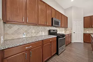 10051 Cimarron Canyon Ln, Magnolia, TX 77354 - Photo 11