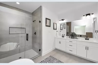 860 Rachel St Street #B, Houston, TX 77091 - Photo 25
