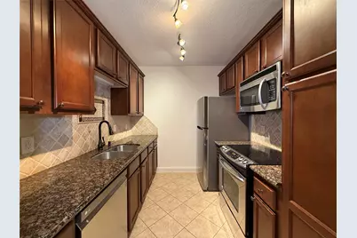 2224 S Piney Point Road #223, Houston, TX 77063 - Photo 7