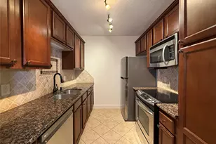 2224 S Piney Point Rd, Houston, TX 77063 - Photo 7