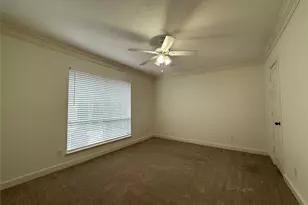 2224 S Piney Point Rd, Houston, TX 77063 - Photo 19