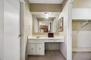 11302 Brighton Ln, Meadows Place, TX 77477 - Photo 15