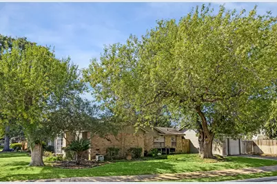 11302 Brighton Lane, Meadows Place, TX 77477 - Photo 3