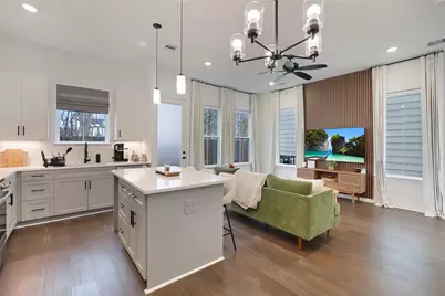 9902 Clark Road #F, Houston, TX 77076 - Photo 5