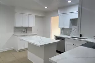 11630 Coachfield Ln, Houston, TX 77035 - Photo 11