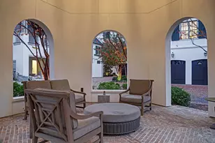 28 Audubon Hollow Ln, Houston, TX 77027 - Photo 11