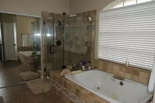 1307 Westwick Forest Ln, Houston, TX 77043 - Photo 11