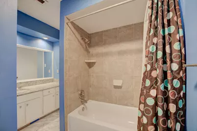 1039 Fountain View Drive, Houston, TX 77057 - Photo 15