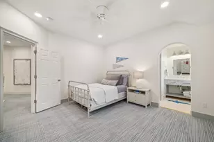 7935 Woodcrest Ct, Sugar Land, TX 77479 - Photo 23