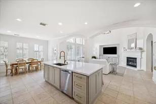 7935 Woodcrest Ct, Sugar Land, TX 77479 - Photo 9