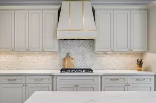 7935 Woodcrest Ct, Sugar Land, TX 77479 - Photo 11