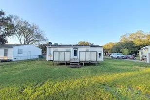 1717 Hawthorne St, La Marque, TX 77568 - Photo 11