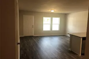 183 Mesquite, Livingston, TX 77351 - Photo 3