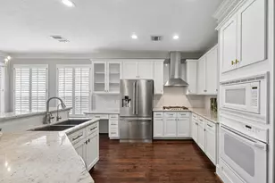 13718 Kellerton Ln, Cypress, TX 77429 - Photo 3