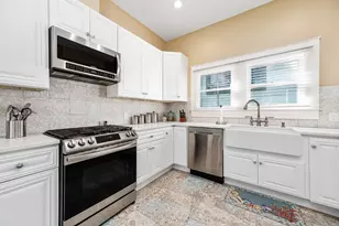 3811 Avenue O, Galveston, TX 77550 - Photo 11