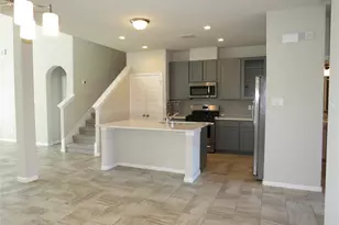 6915 Sunnyvale Ln, Rosharon, TX 77583 - Photo 3