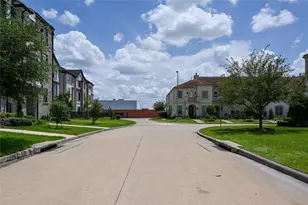 2431 Prairie Hollow Ln, Houston, TX 77077 - Photo 49