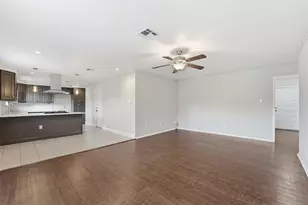 5907 Peg St, Houston, TX 77092 - Photo 9