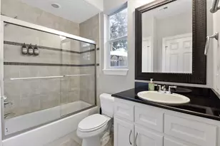 1202 W 25th St, Houston, TX 77008 - Photo 13