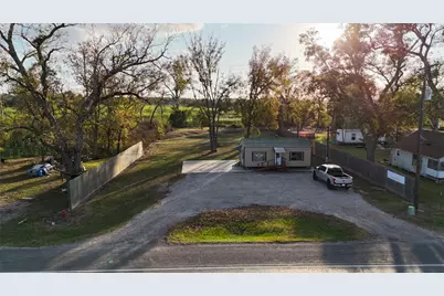 10550 Fm 1301 Road, Boling, TX 77420 - Photo 1