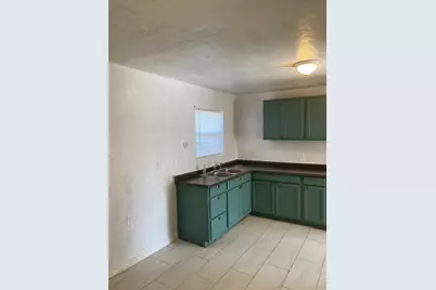 5237 Carmen Street, Houston, TX 77033 - Photo 13