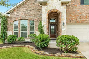 1702 Diamond Mountain Dr, Rosharon, TX 77583 - Photo 3