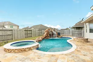 1702 Diamond Mountain Dr, Rosharon, TX 77583 - Photo 1