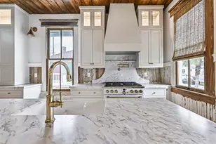 3002 Ave Q 1/2, Galveston, TX 77550 - Photo 17