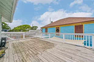 3002 Ave Q 1/2, Galveston, TX 77550 - Photo 39