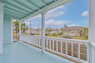 3002 Ave Q 1/2, Galveston, TX 77550 - Photo 7