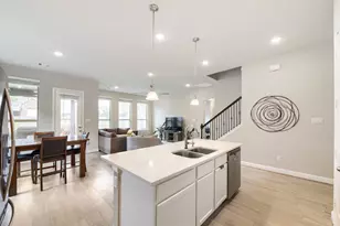 17071 Easter Lily Dr, Conroe, TX 77385 - Photo 9
