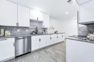 14310 Southline Rd, Sugar Land, TX 77498 - Photo 9