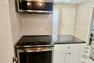 5510 Deep Forest Dr, Houston, TX 77092 - Photo 9