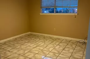 5510 Deep Forest Dr, Houston, TX 77092 - Photo 11