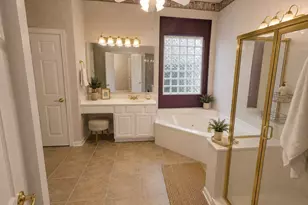 1604 N Venice Dr, Pearland, TX 77581 - Photo 7