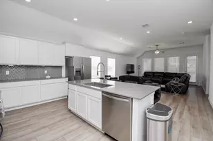 31438 Vineyard Creek Dr, Fulshear, TX 77441 - Photo 19