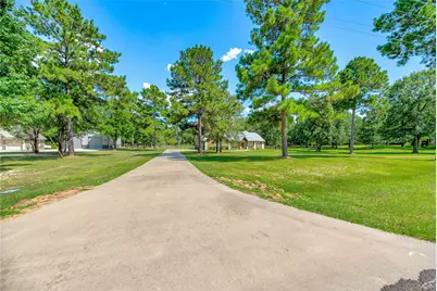453 Southcreek Park, Livingston, TX 77352 - Photo 3