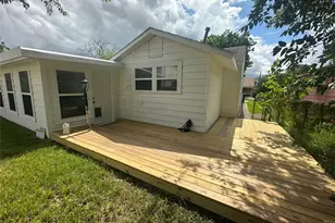 1606 Walton St, Houston, TX 77009 - Photo 11